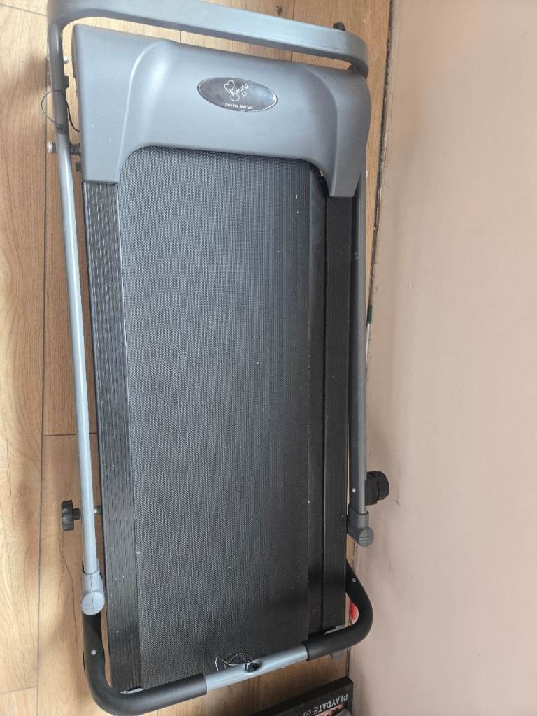 Davina mccall magnetic resistance walking pad