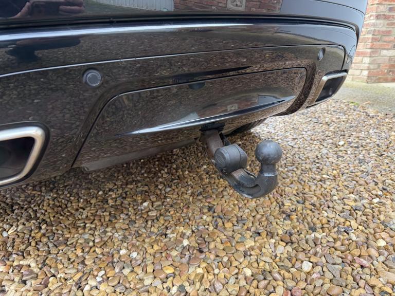 LAND ROVER RANGE ROVER VELAR 3.0 D300 R-Dynamic HSE 2019