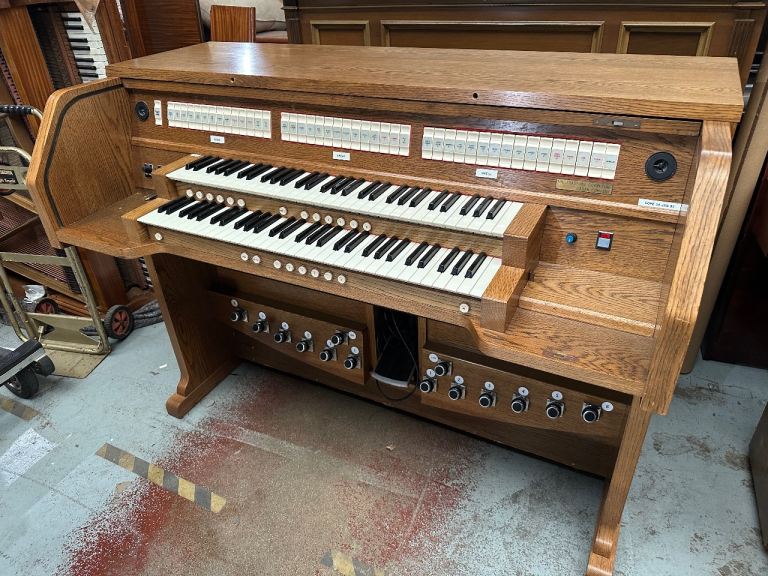 RARE VINTAGE BRADFORD COMPUTING ORGAN – 2 MANUAL DIGITAL CHURCH ORGAN – RESTORATION / COLLECTOR