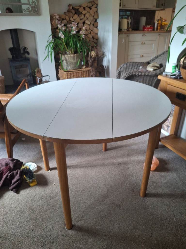 Habitat dining table 