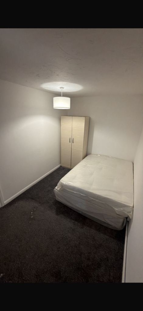 Room in West Drayton | UC & DSS Accepted | No Deposit 