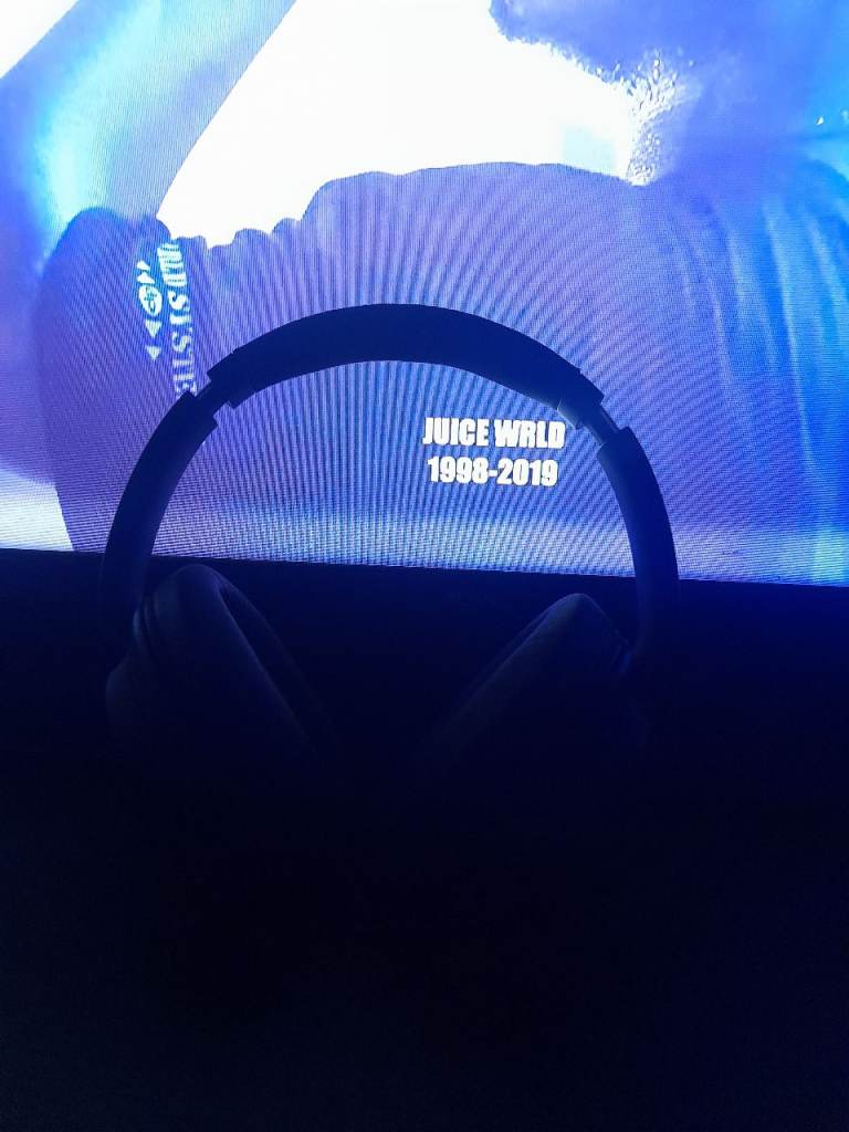 Wireless headset 