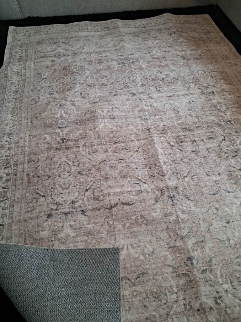 Large Faded Persian Style Rug - Grey/Beige Pattern