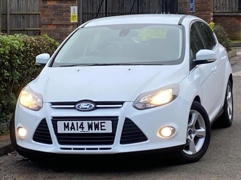  Ford Focus 1.0T EcoBoost Zetec Navigator Euro 5 (s/s) 5dr Petrol Manual