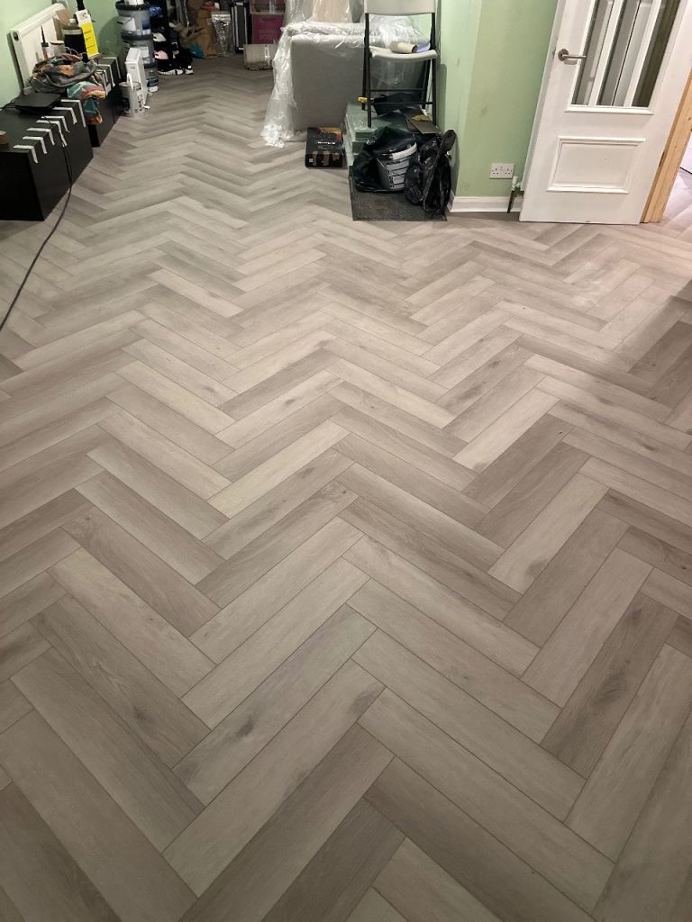 Laminate Herringbone Vinyl Flooring Fitter Handyman Services Painter Wallpaper Wall Panelling 