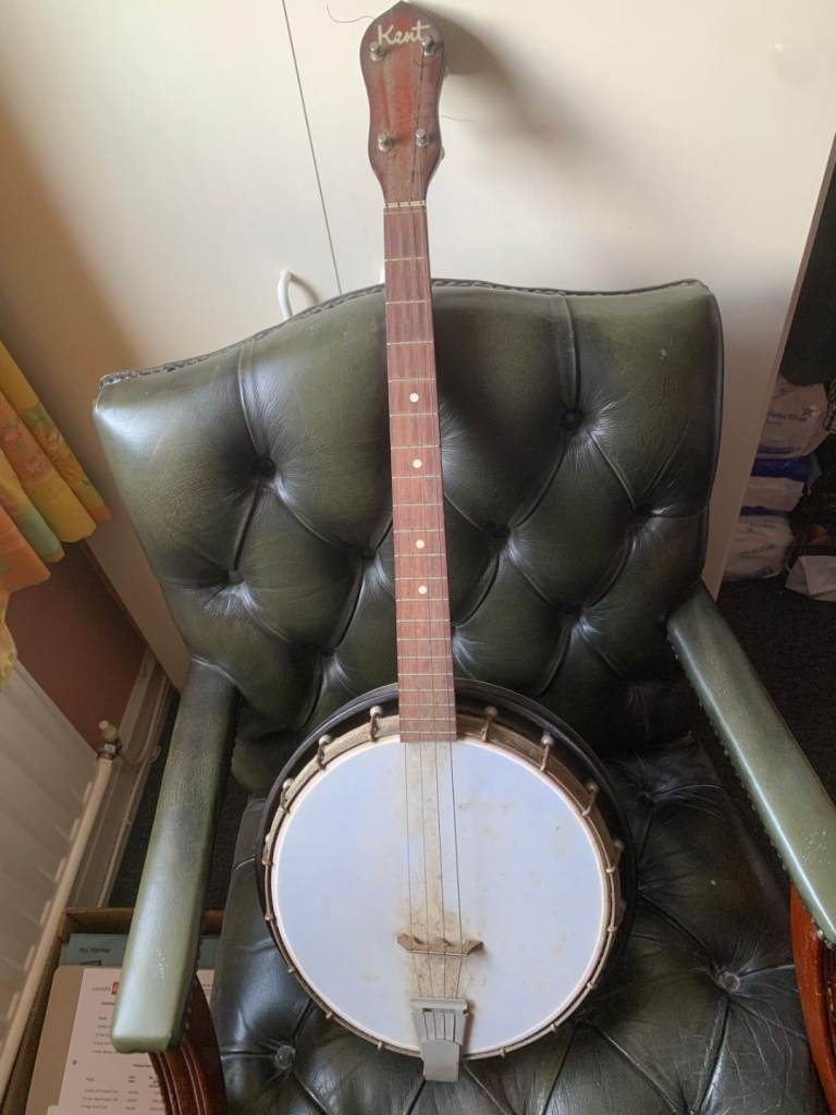 Banjo 4 string