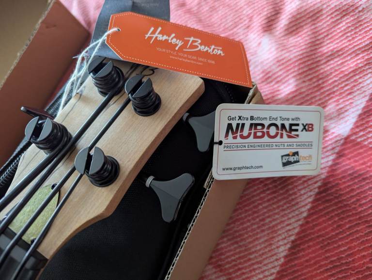 Harley Benton UkeBass
