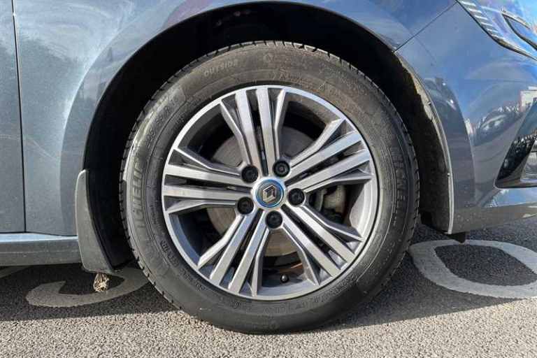 2022 Renault Megane 1.6 E-TECH PHEV 160 Iconic 5dr Auto ESTATE PETROL/ELECTRIC Automatic