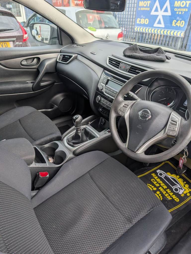 Nissan, QASHQAI, Hatchback, 2014, Manual, 1197 (cc), 5 doors