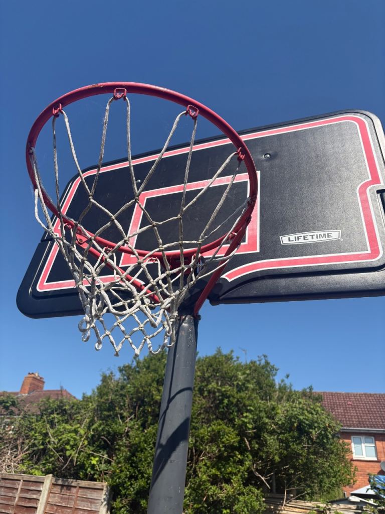 Full size free standing hoop
