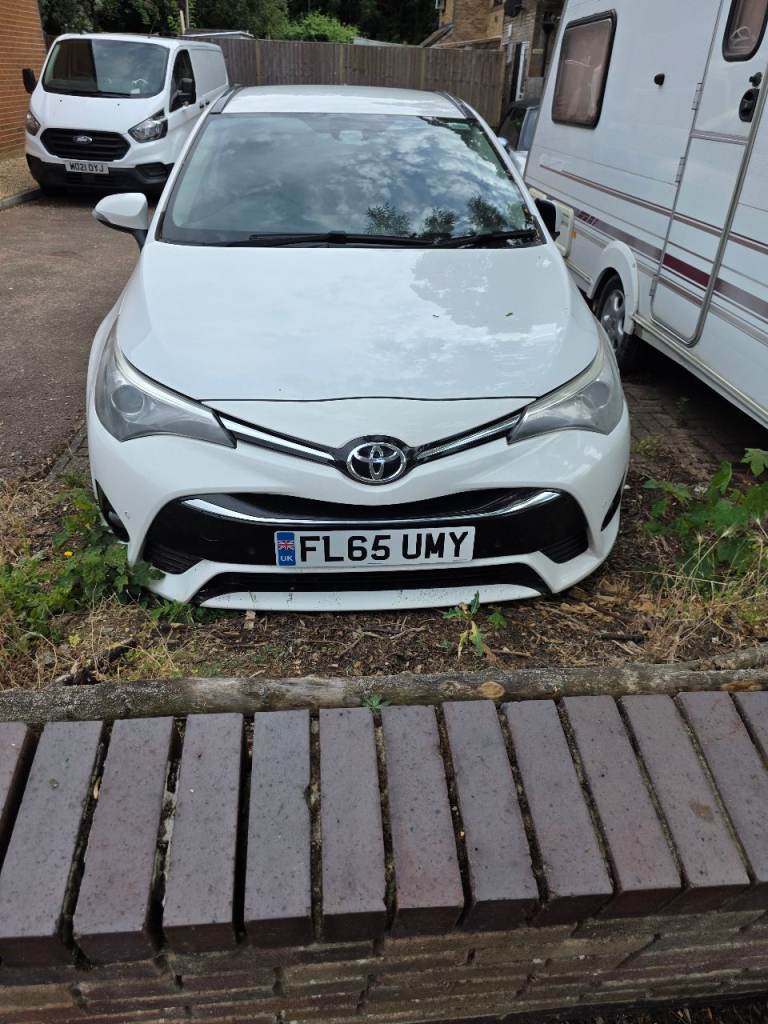 Toyota, AVENSIS, 2015, Manual, 1995 (cc)