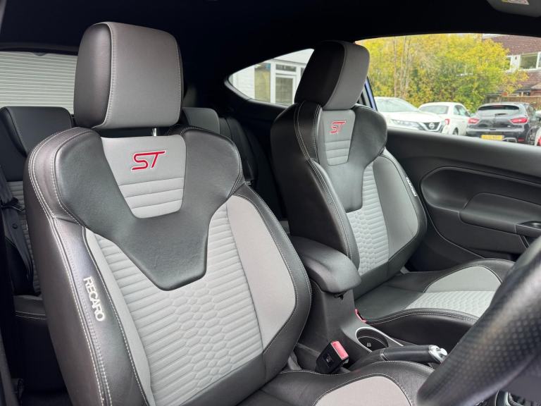 2015 Ford Fiesta 1.6 EcoBoost ST-3 3dr HATCHBACK PETROL Manual