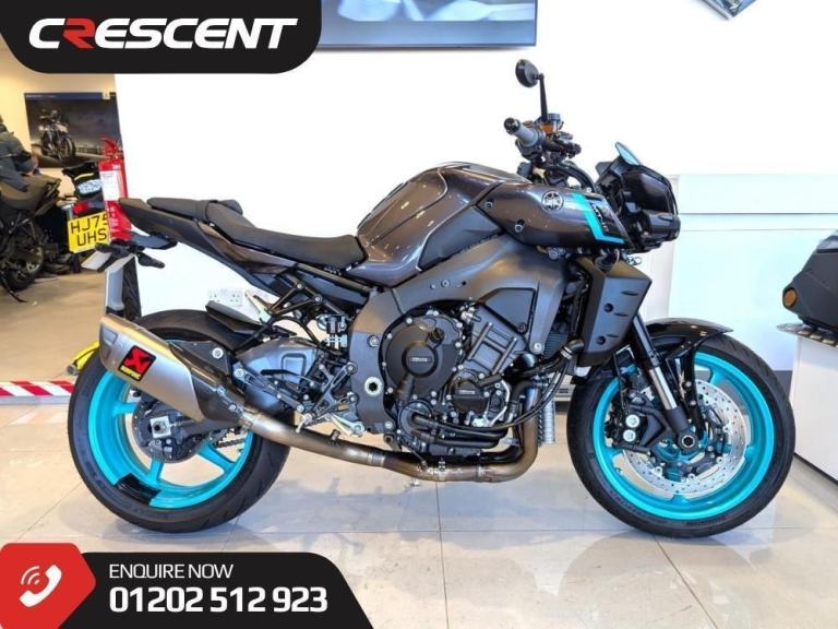 2025 YAMAHA MT-10 -1 OWNER - LOW MILES - AKRAPOVIC CAN - DE-CAT LINK PIPE + MORE