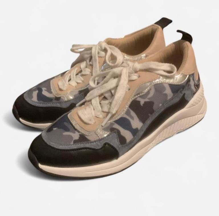 Vanessa Wu Trainers Blue Camo Size 4UK (EU37) – Good Condition