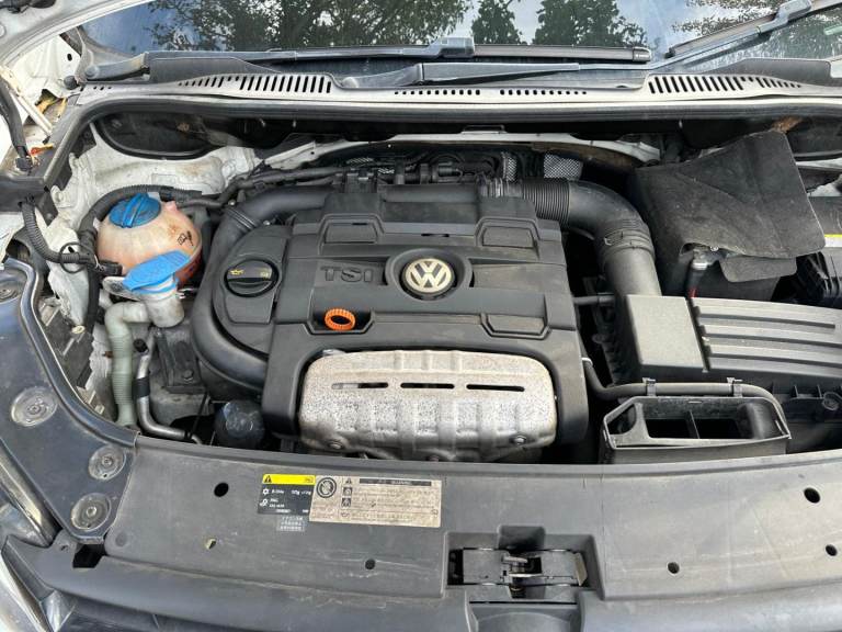 🚗 Volkswagen Touran 