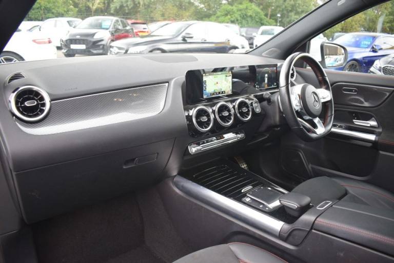 2022 Mercedes-Benz GLA 2.0 GLA200d AMG Line SUV 5dr Diesel 8G-DCT Euro 6 (s/s) (150 ps) HATCHBACK...