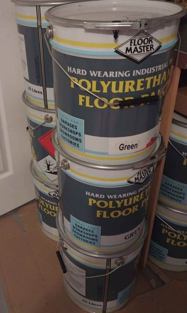 Heavy duty floor paint 