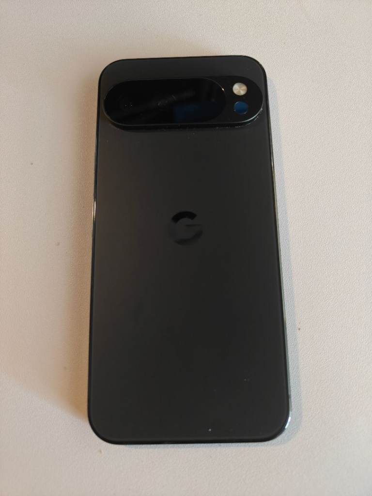 Google pixel 10 pro xl 256gb great condition phone and box can take part ex