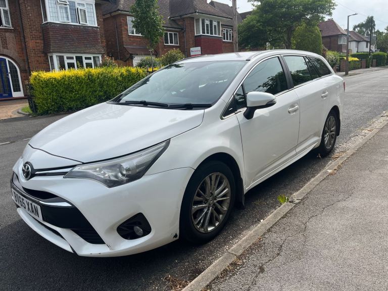 Toyota, AVENSIS, Estate, 2016  Manual, 1598 (cc), 5 doors