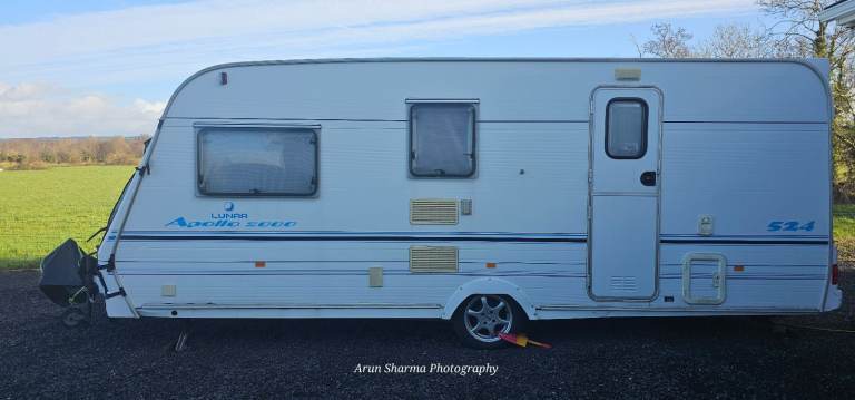 2000 ,4 Birth Caravan 