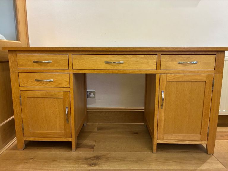 Solid Wood Oak Furniture Land Desk