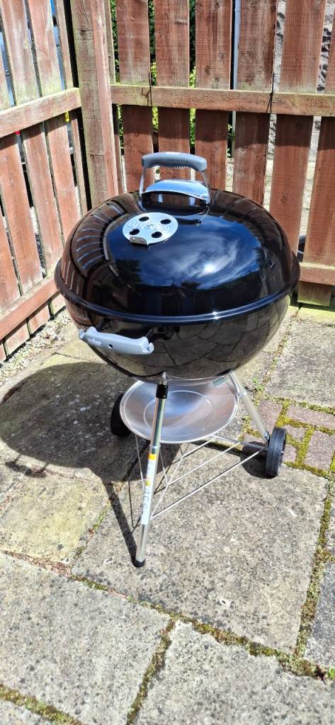 Weber 57cm charcoal BBQ