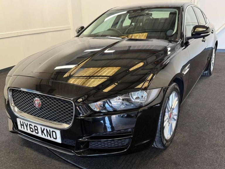 2018 Jaguar XE 2.0 XE Prestige Auto 4dr Saloon Petrol Automatic