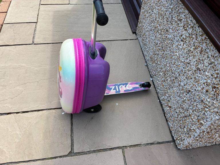 Flyte Unicorn Scooter Suitcase – Kids' Multicoloured