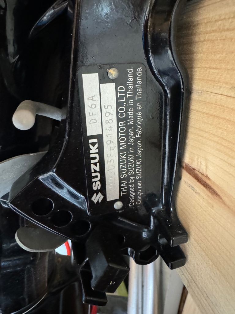 Suzuki DF6A Outboard - Like new