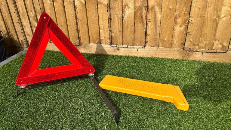AA Breakdown Warning Triangle Car/Motorhome/Campervan (a must for Europe) in case