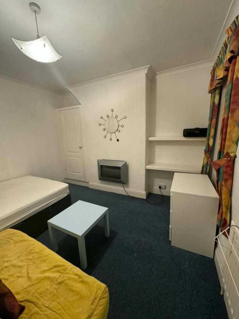 Double room in a shared house