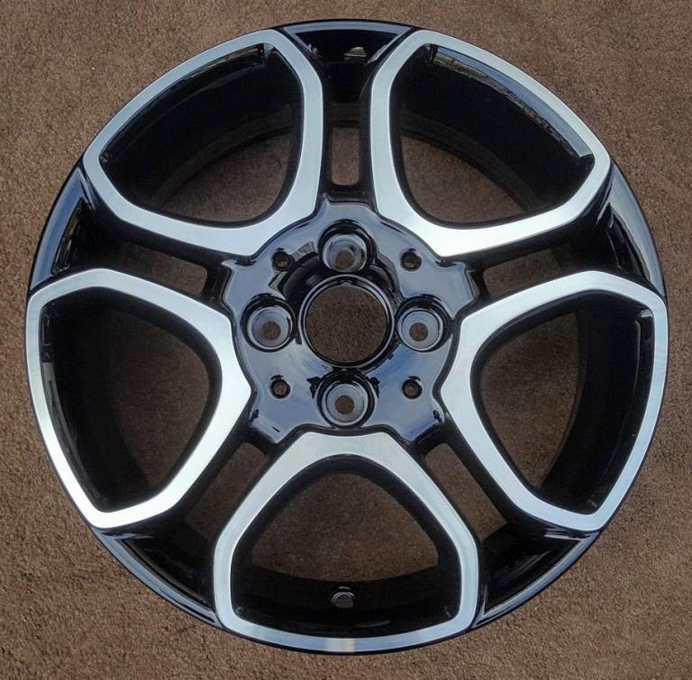 SMART FORFOUR W453 15'' GENUINE GLOSS BLACK POLISHED REAR ALLOY WHEEL T124