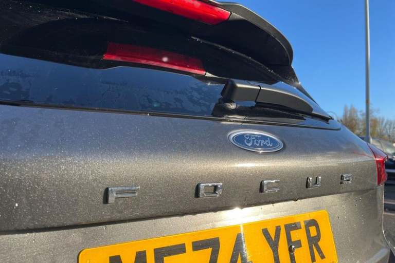 2024 Ford Focus ST-LINE X | Heated Seats/Wheel | B+O Audio | Sync 4 Touchscreen Navigation  Hatch...