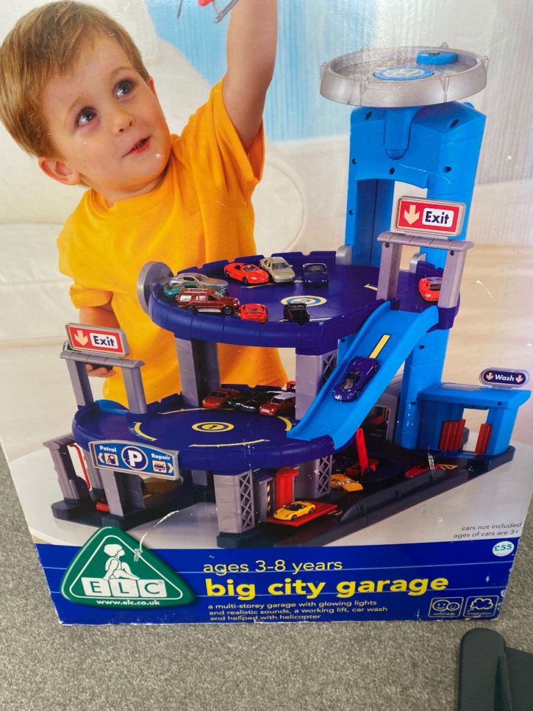 Big City garage and Carry along city extension 