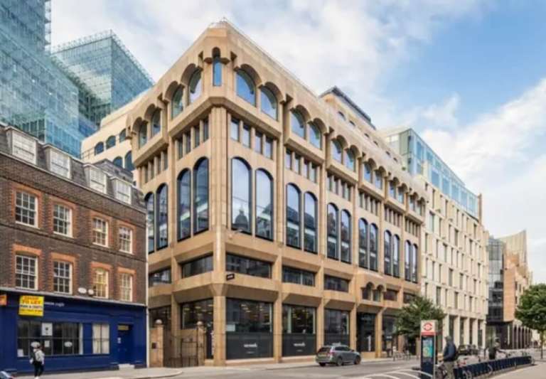 *Monument* Private Serviced Offices: Units from 2 to 60 desks for rent EC4