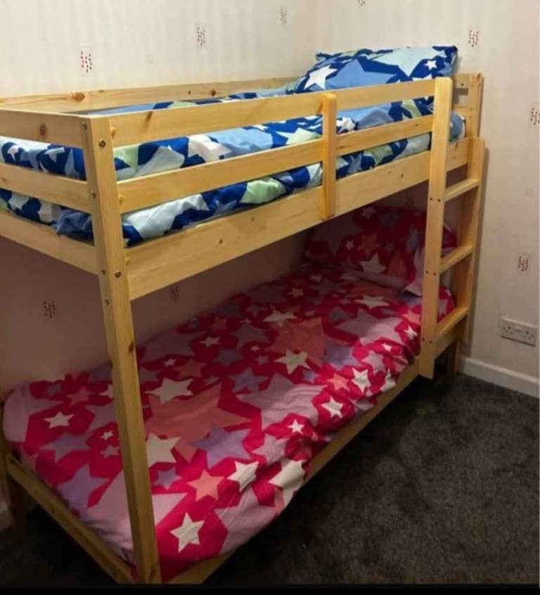Pine bunk beds