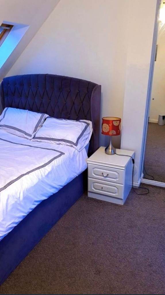 🏡  Triple-Sized Room to Rent in a Family Home 18 mins To Edinburgh Napier 