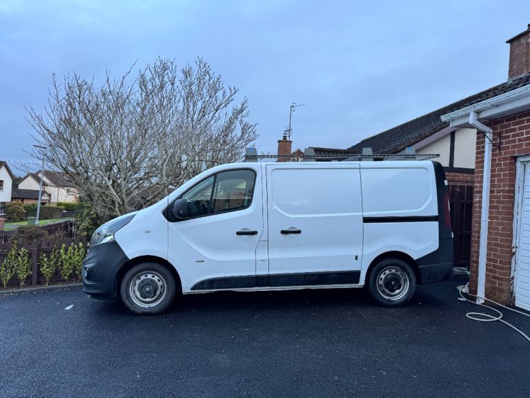 Vauxhall, VIVARO, Panel Van, 2015, Manual, 1598 (cc)