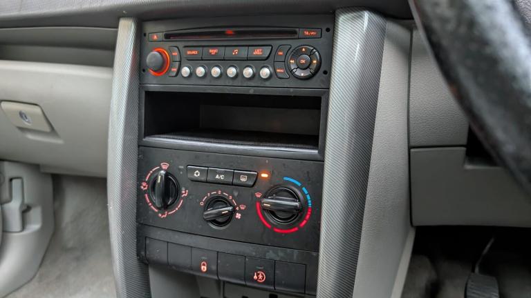 2007 Peugeot 207 1.6 HDi 110 SE 5dr HATCHBACK Diesel Manual