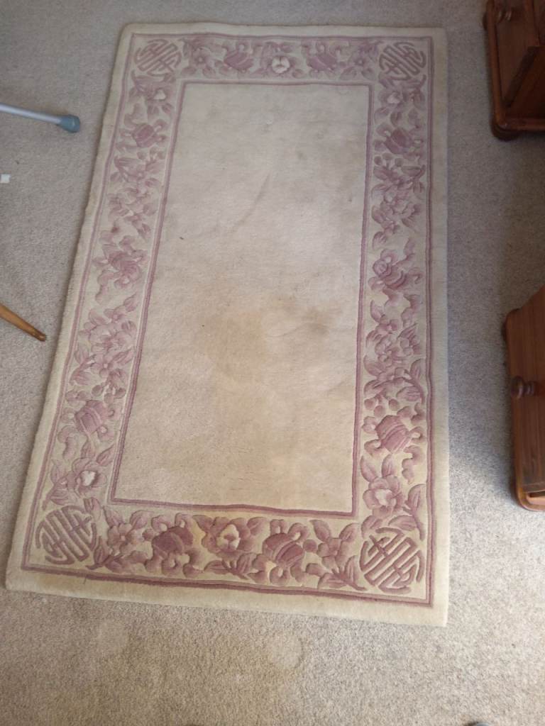 Rectangular rug 