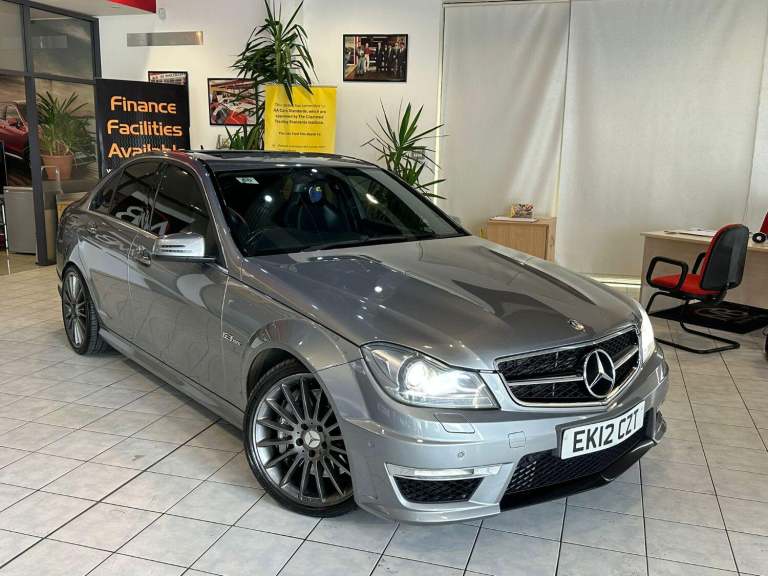 MERCEDES-BENZ C CLASS 6.3 C63 V8 AMG 2012