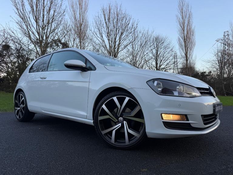 2015 Volkswagen Golf 1.6 TDI BLUEMOTION MATCH EDITION / 3 DOOR / F.S.H / NEW MOT