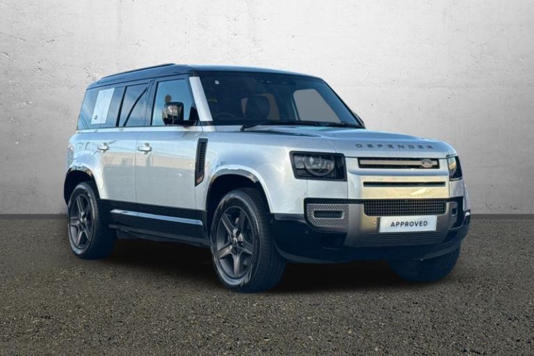LAND ROVER DEFENDER 3.0 D300 X-Dynamic SE 110 5dr Auto
