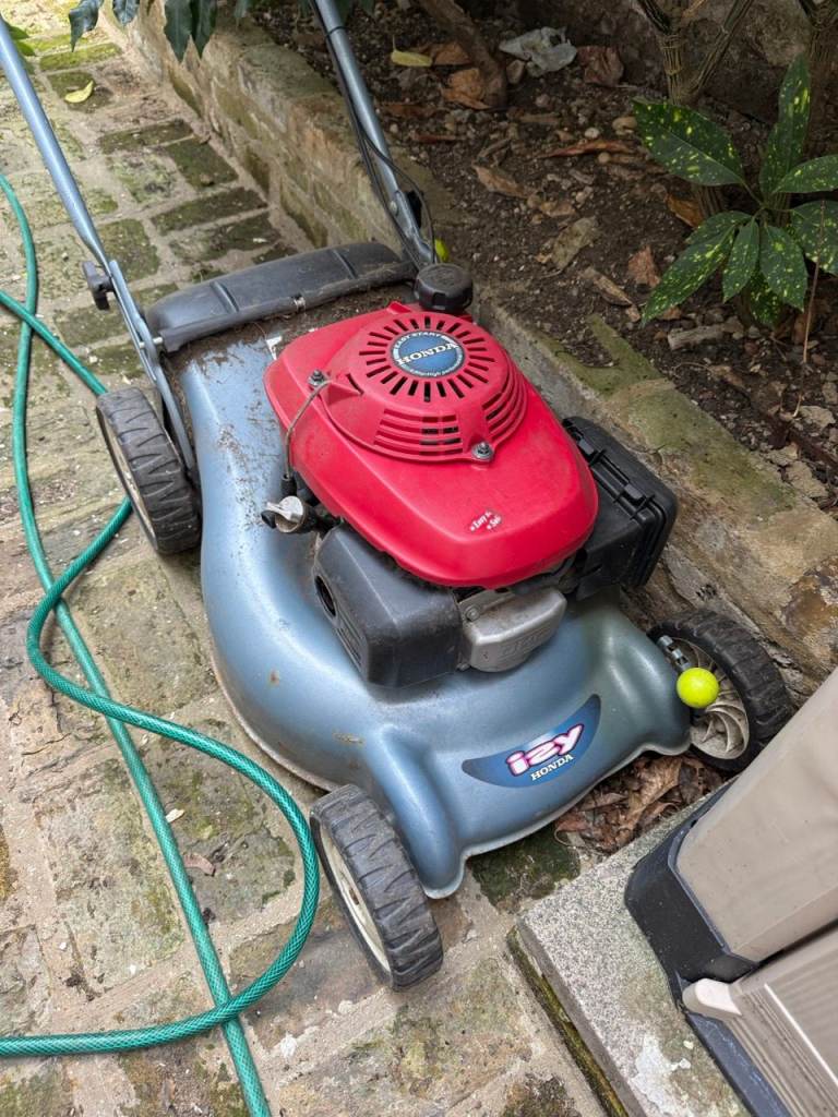 Honda IZY Petrol Lawn Mower