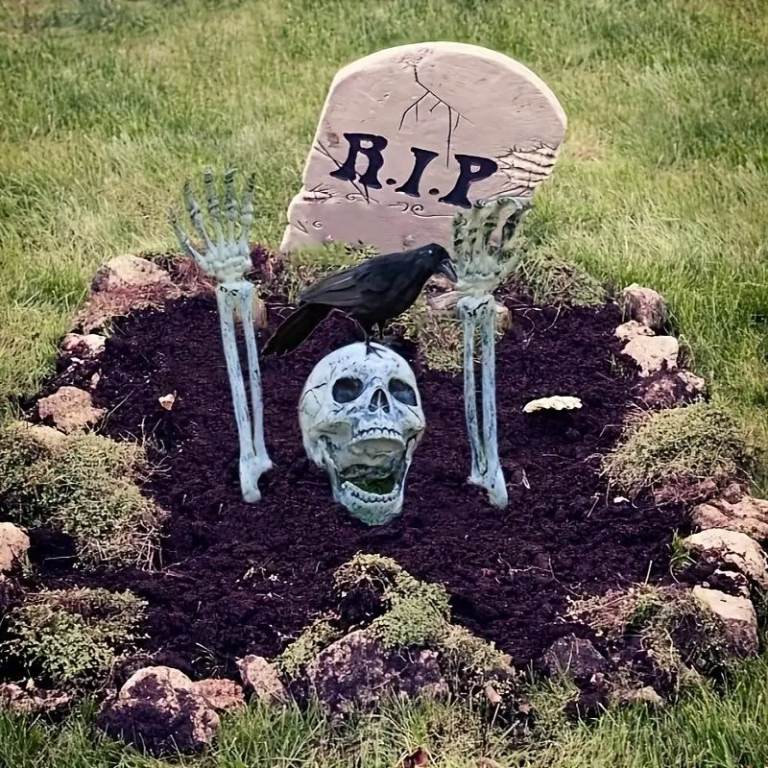 Halloween Skeleton Stakes 3pcs