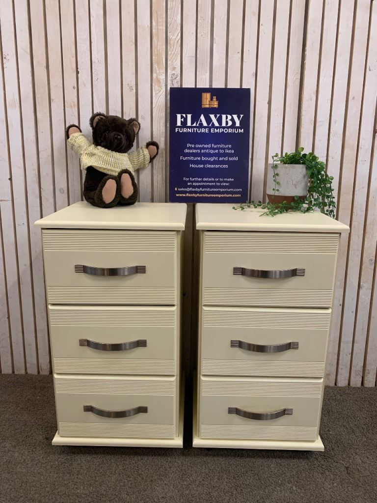 Pair Cream 3 Drawer Bedside Cabinets – Modern Bedroom Nightstands with Metal Handles