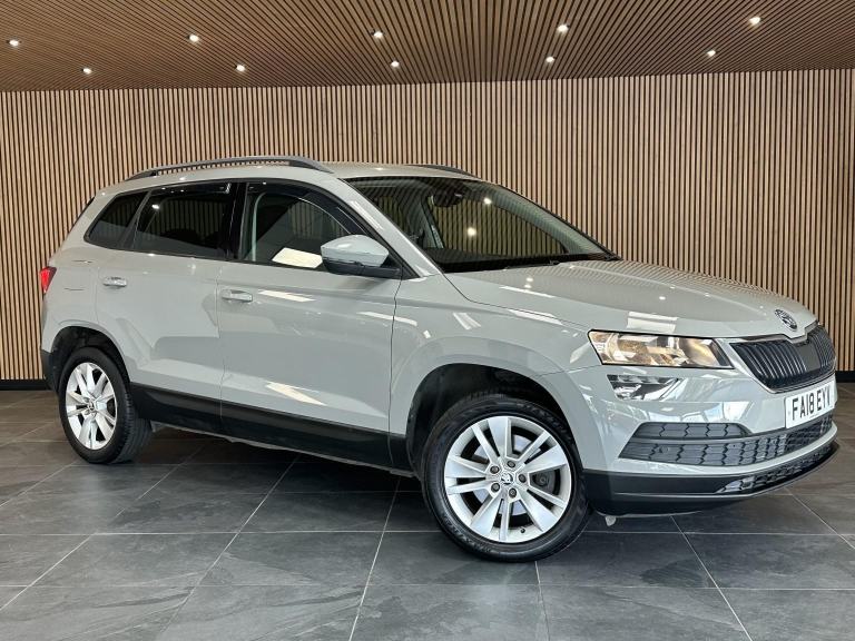 SKODA KAROQ 1.0 TSI SE Technology 2018