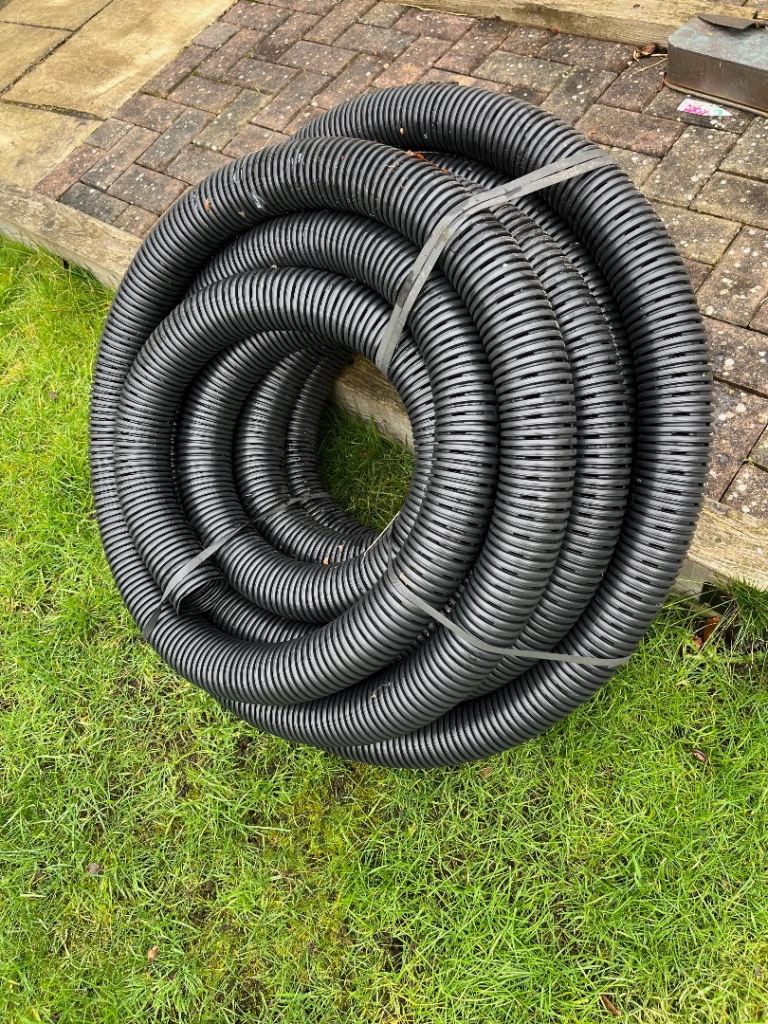 LAND DRAIN PERFORATED PIPE 100mm - part roll.
