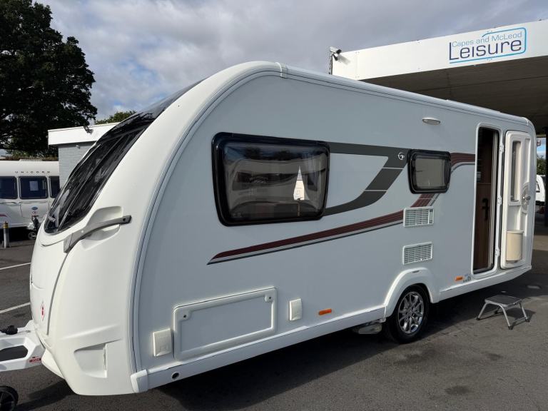 2016 SWIFT CONQUEROR 530, 4 BERTH CARAVAN WITH MOVER, ALDE, SOLAR