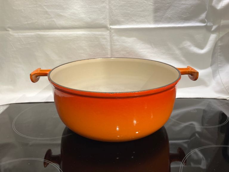 Le Creuset Classic Enzo Mari Cast Iron 26cm Volcanic Orange Round Deep Casserole - VGC